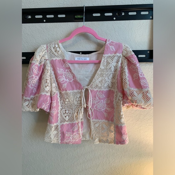 NWOT Pink Lace-Trimmed Women's Top - Picture 2 of 13